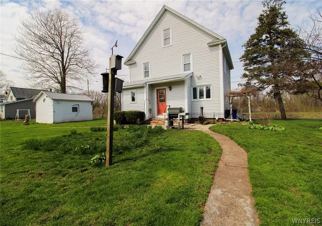 Homes for sale in Ridgeway, NY | 507 Canal St, Ridgeway, NY 14103 | MLS# B1673597