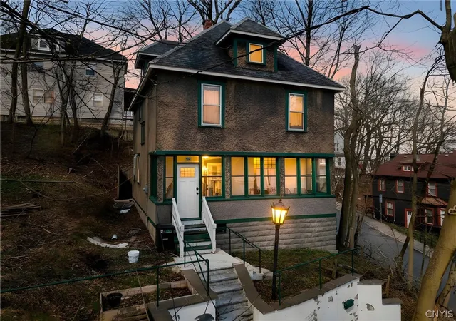 5th image of 412 S Beech St, Syracuse, NY 13210 | MLS# S1672198