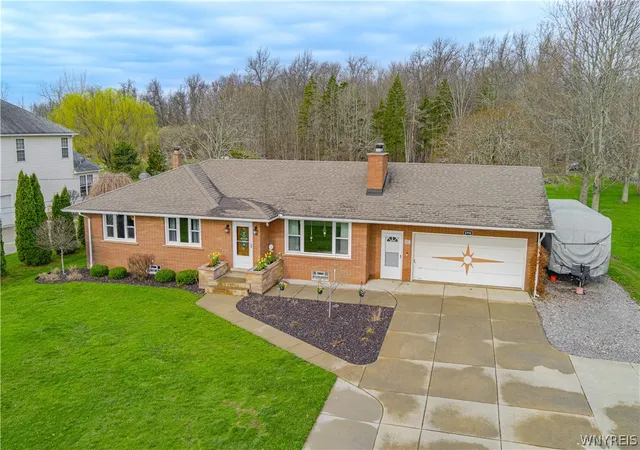 1st image of 6998 Shawnee Rd, Wheatfield, NY 14120 | MLS# B1673149