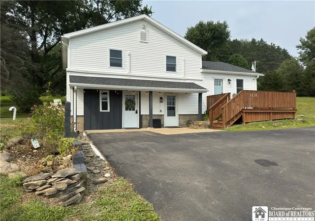 Homes for sale in Great Valley, NY | 5544 Sugartown Rd, Great Valley, NY 14741 | MLS# R1673813