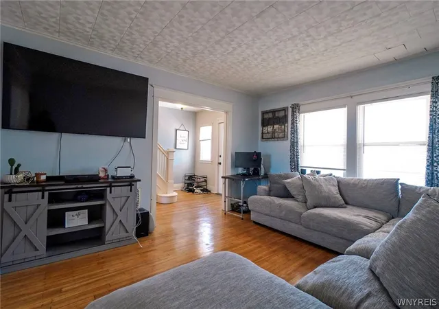 Homes for sale in Buffalo, NY | 602 Hopkins St, Buffalo, NY 14220 | MLS# B1673860