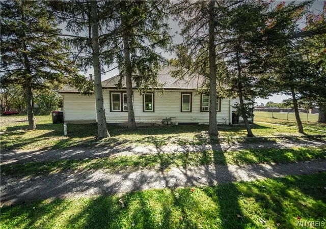 1st image of 7 Cloyes Ave, Depew, NY 14043 | MLS# B1673931