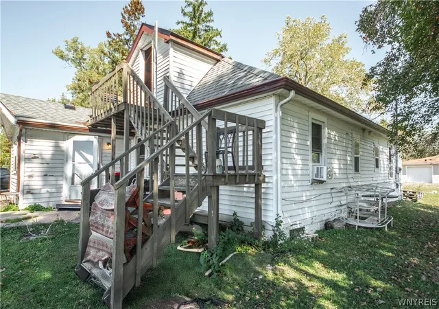 Photo 4 of Multi family home for sale at 7 Cloyes Ave, Depew, NY 14043 | MLS# B1673931 | Listing updated on 2026-04-19