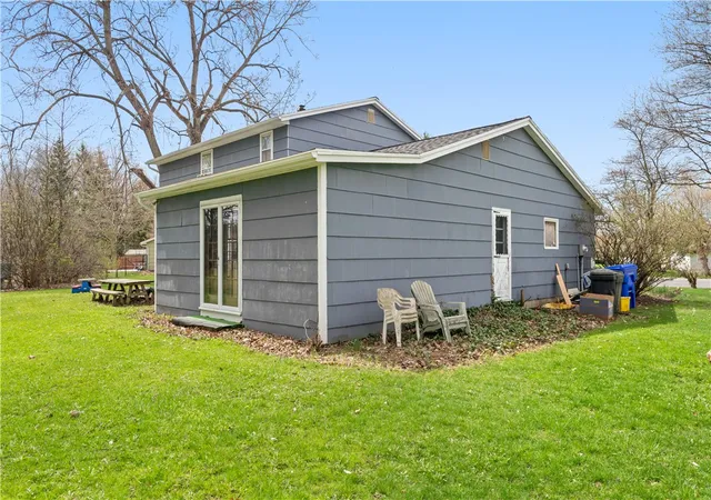 4th image of 755 Tanya Cir, Webster, NY 14580 | MLS# R1672944
