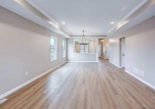 3rd image of 6687 Curtis Ct, Lockport Town, NY 14094 | MLS# B1674088