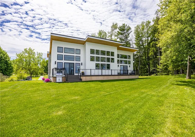 2nd image of 2501 Lake Rd, Ontario, NY 14519 | MLS# R1673098