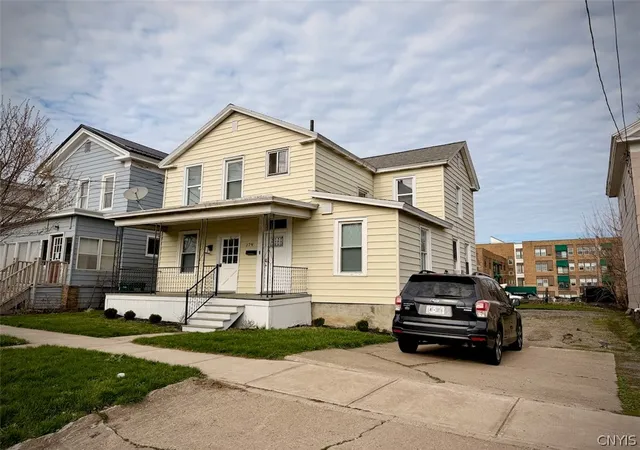 Multi family home for sale at 179 W 3rd Street, Oswego, NY 13126 | MLS# S1673984