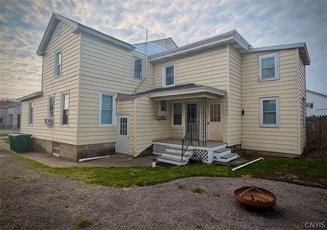 Photo 4 of Multi family home for sale at 179 W 3rd Street, Oswego, NY 13126 | MLS# S1673984 | Listing updated on 2026-06-24