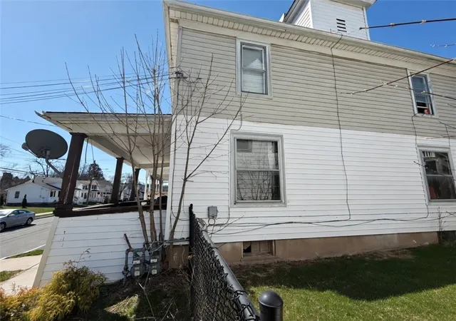 Homes for sale in Geneva City, NY | 10 Lafayette Ave, Geneva City, NY 14456 | MLS# R1674125