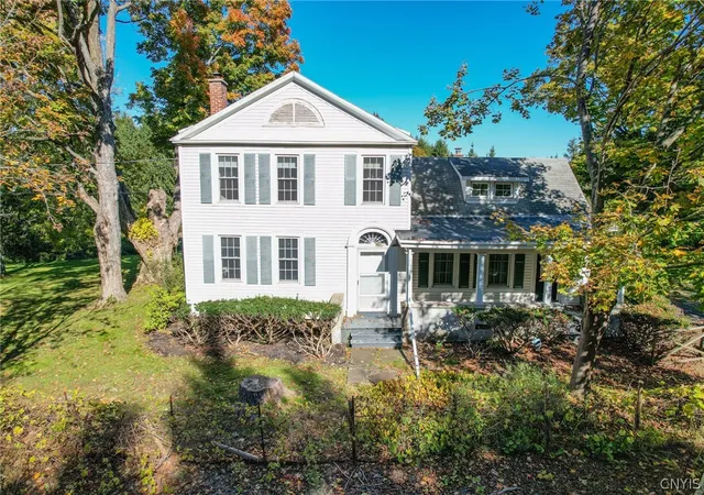 1st image of 415 Higby Rd, New Hartford, NY 13413 | MLS# S1674122