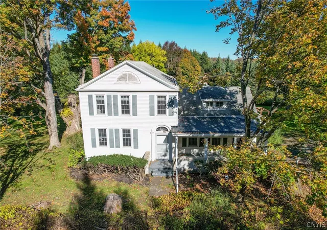2nd image of 415 Higby Rd, New Hartford, NY 13413 | MLS# S1674122