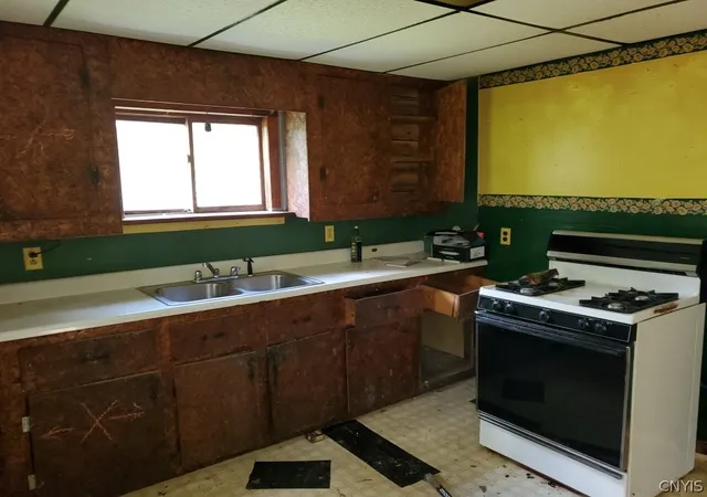 Homes for sale in Watertown City, NY | 212 E Main St, Watertown City, NY 13601 | MLS# S1674289