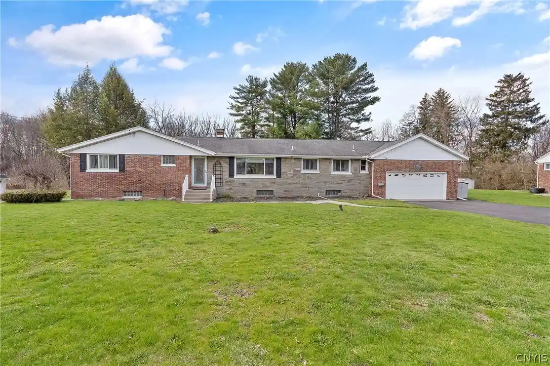 Photo 1 of Sale Pending at 104 Tolbert Dr, Syracuse, NY 13212 | MLS# S1673198 | Listing updated on 2026-05-11