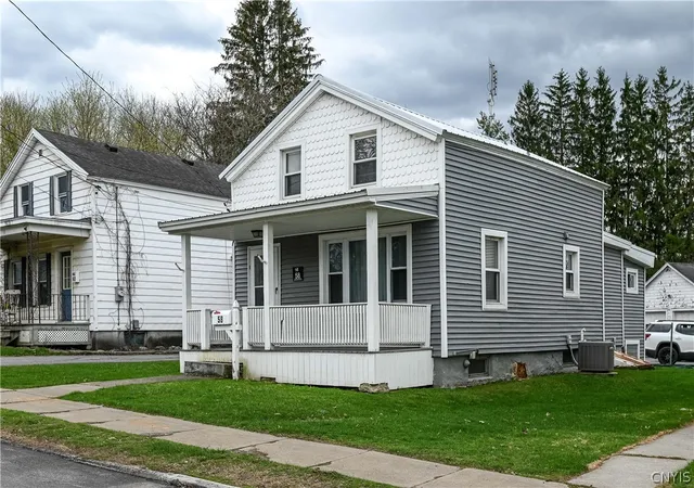 Homes for sale in New Hartford, NY | 58 Burrstone Rd, New Hartford, NY 13417 | MLS# S1674185