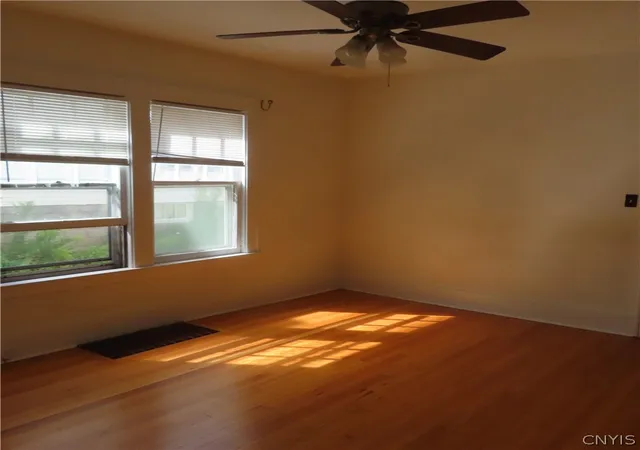 4th image of 105 Twin Hills Dr, Syracuse, NY 13207 | MLS# S1673490