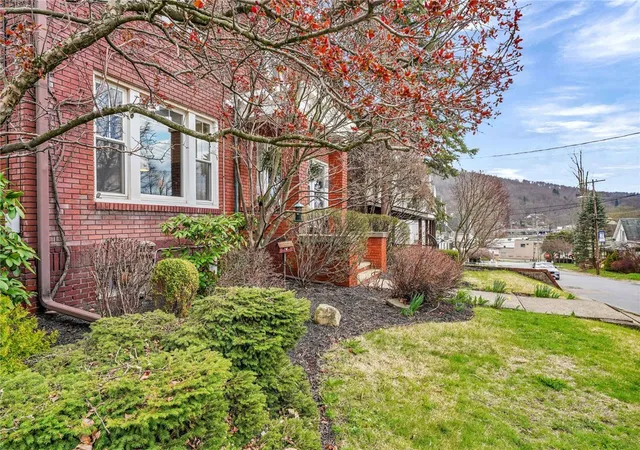 Homes for sale in Bradford City, PA | 178 Davis St, Bradford City, PA 16701 | MLS# R1673627