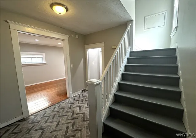 4th image of 47 Heath St, Buffalo, NY 14214 | MLS# B1674009