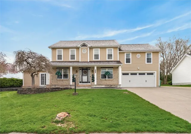 2nd image of 1343 Fieldcrest Ln, Victor, NY 14564 | MLS# R1674276
