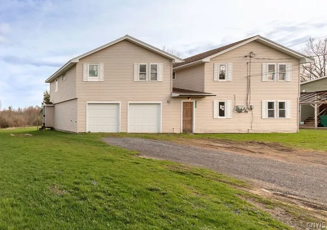 Homes for sale in Clay, NY | 5180 Orangeport Rd, Clay, NY 13029 | MLS# S1672744