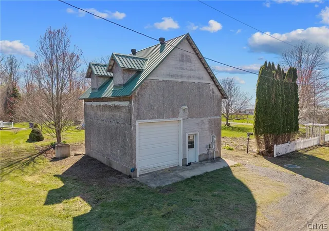 Homes for sale in Sterling, NY | 16162 Sunset Dr, Sterling, NY 13156 | MLS# S1674544