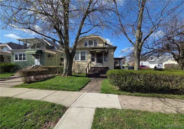 Homes for sale in Buffalo, NY | 468 Lisbon Ave, Buffalo, NY 14215 | MLS# B1674342
