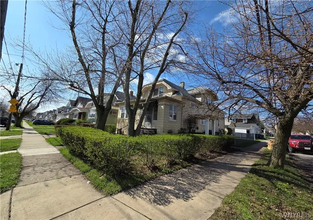 Homes for sale in Buffalo, NY | 468 Lisbon Ave, Buffalo, NY 14215 | MLS# B1674342