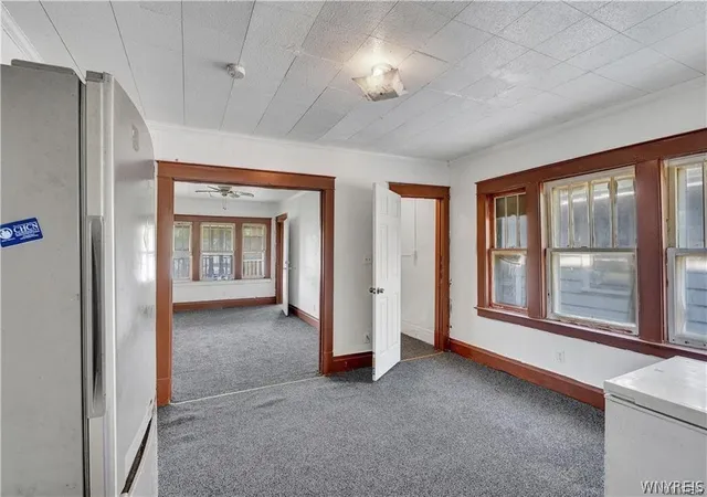Listing Photo 5 - Condo for sale in building located at 1348 Pierce Ave, Niagara Falls, NY 14301