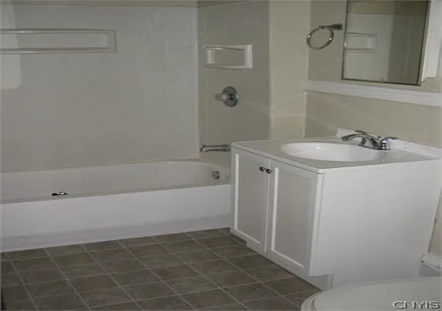 2nd image of 1109 Wolf St, Syracuse, NY 13208 | MLS# S1674269