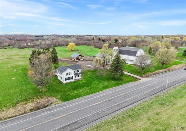 Photo 2 of Single family home for sale at 7852 State Route 104, Oswego, NY 13126 | MLS# S1673295 | Listing updated on 2026-05-23