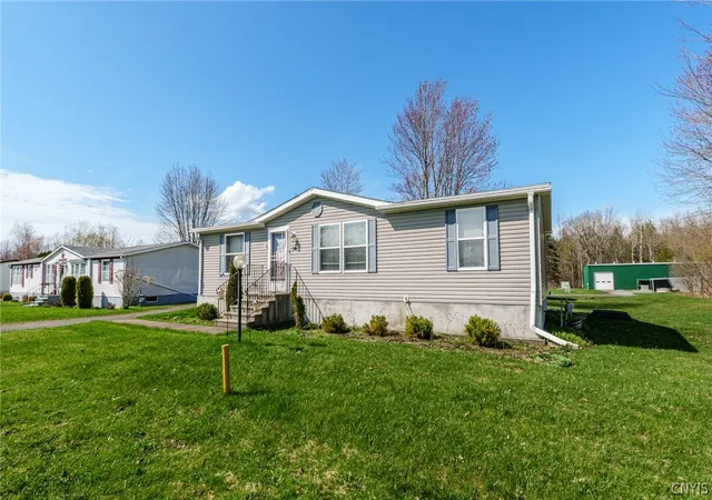 Homes for sale in Westmoreland, NY | 26 Carmel Dr, Westmoreland, NY 13440 | MLS# S1674580