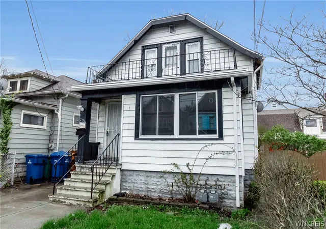 Homes for sale in Buffalo, NY | 279 Riverside Ave, Buffalo, NY 14207 | MLS# B1674667