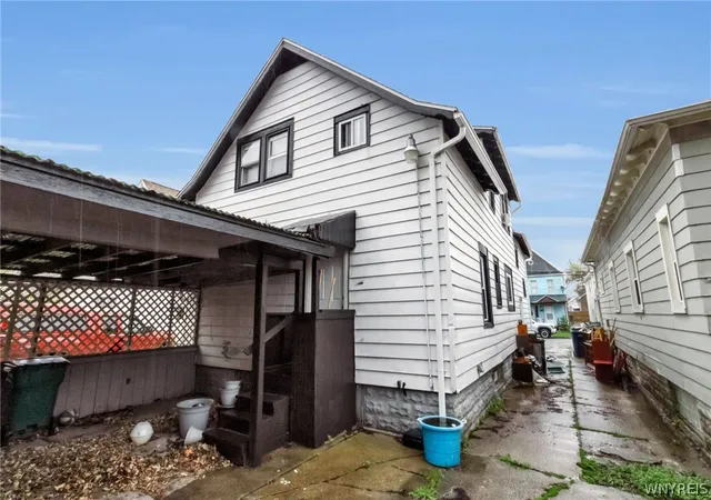 Homes for sale in Buffalo, NY | 279 Riverside Ave, Buffalo, NY 14207 | MLS# B1674667