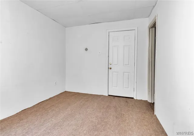 Homes for sale in Buffalo, NY | 279 Riverside Ave, Buffalo, NY 14207 | MLS# B1674667