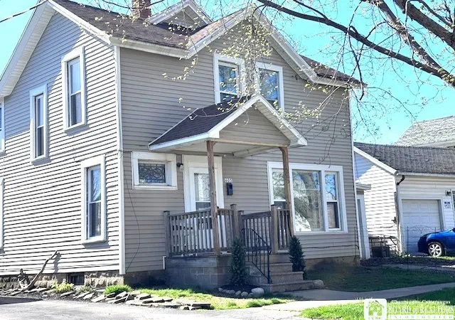 3rd image of 605 Swan St, Dunkirk, NY 14048 | MLS# R1674214