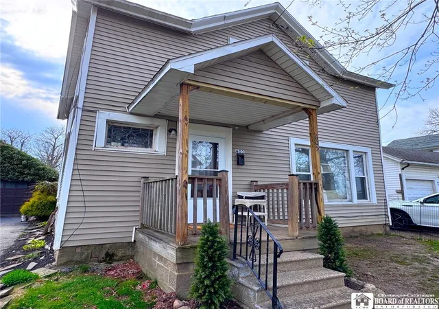 4th image of 605 Swan St, Dunkirk, NY 14048 | MLS# R1674214