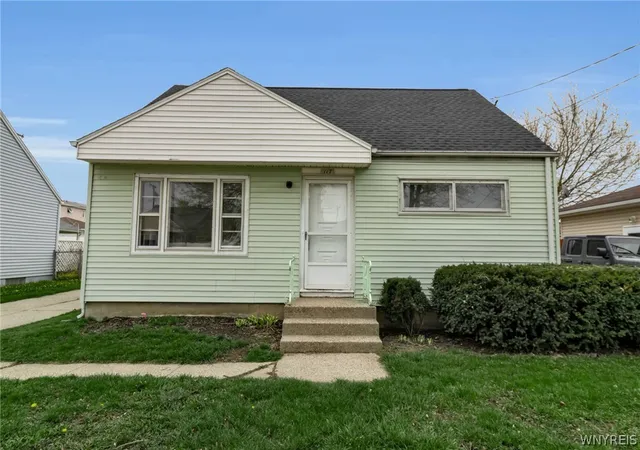 1st image of 117 Standard Pkwy, Buffalo, NY 14227 | MLS# B1673888