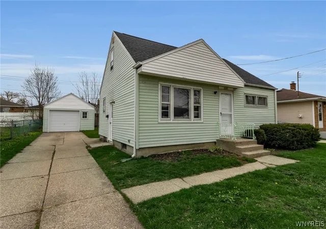 2nd image of 117 Standard Pkwy, Buffalo, NY 14227 | MLS# B1673888