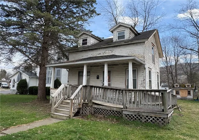 1st image of 135 River St, Oneonta, NY 13820 | MLS# R1673385