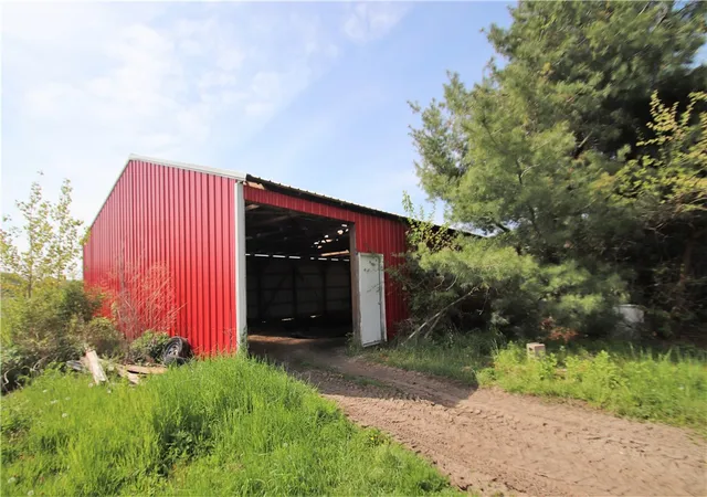 Homes for sale in Kendall, NY | 16092 Roosevelt Hwy, Kendall, NY 14476 | MLS# R1674946