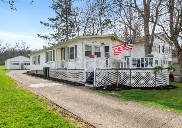 5th image of 4753 E Lake Rd, Livonia, NY 14487 | MLS# R1669687