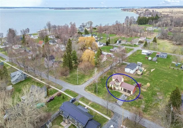 Homes for sale in Cape Vincent, NY | 316 Centre St, Cape Vincent, NY 13618 | MLS# S1674396