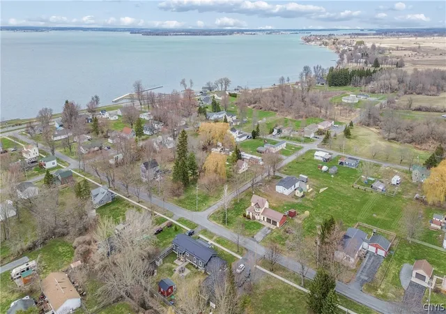 Homes for sale in Cape Vincent, NY | 316 Centre St, Cape Vincent, NY 13618 | MLS# S1674396