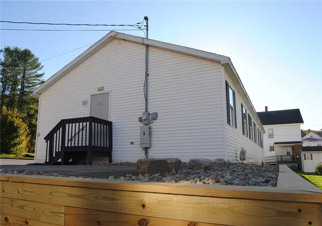 4th image of 99 Hospital St, Ridgway, PA 15853 | MLS# R1675005