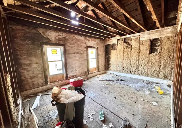Homes for sale in Auburn, NY | 20 Venice St, Auburn, NY 13021 | MLS# S1675007