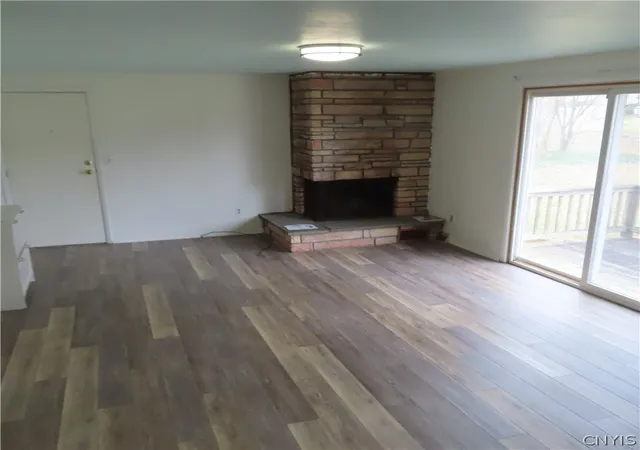 Photo 5 of Sale Pending at 5265 Jamesville Rd, Syracuse, NY 13214 | MLS# S1675020 | Listing updated on 2026-07-28