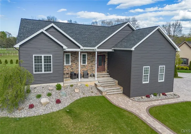 1st image of 1410 Allen Rd, Syracuse, NY 13212 | MLS# S1674749