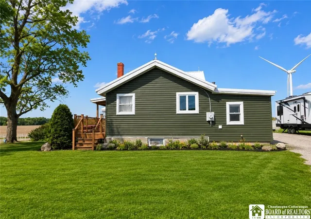 3rd image of 8807 N Hill Rd, Villenova, NY 14138 | MLS# R1674958