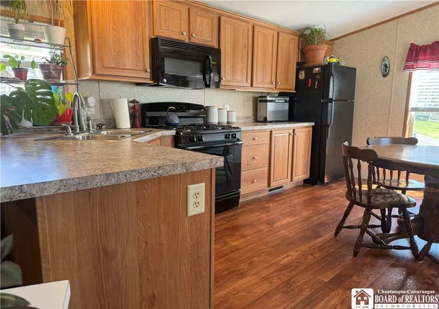 3rd image of 108 Circle Greenhurst Village Dr, Ellery, NY 14701 | MLS# R1675120