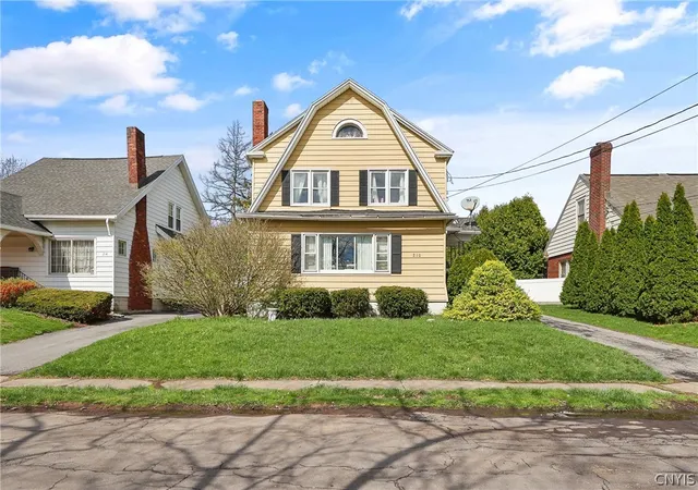 Homes for sale in Syracuse, NY | 210 Willumae Dr, Syracuse, NY 13208 | MLS# S1674754