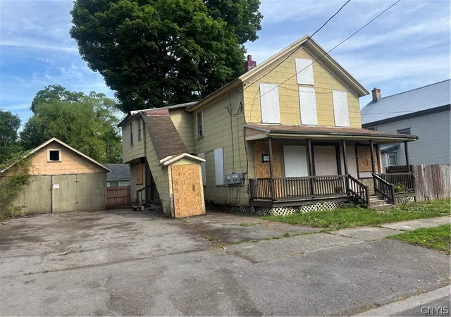 Photo 2 of Sale Pending at 521 Expense St, Rome, NY 13440 | MLS# S1673580 | Listing updated on 2026-07-24